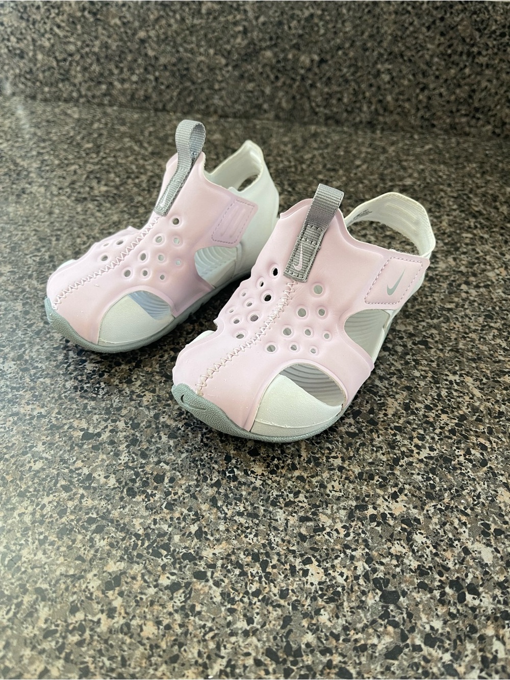 Nike Sunray Protect 2 Synthetic Leather Comfortable Low top Toddler size 7